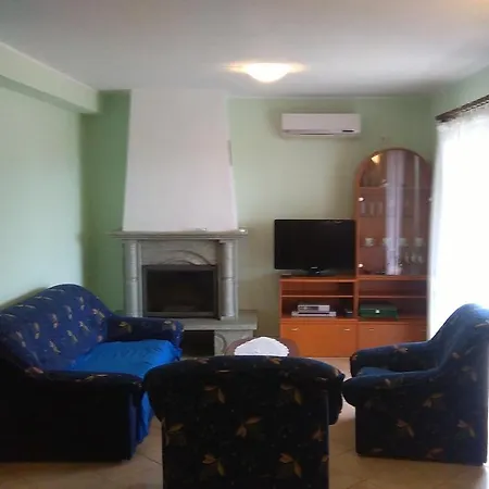 Apartman With Parking Space Flengi, Porec - 15395 *