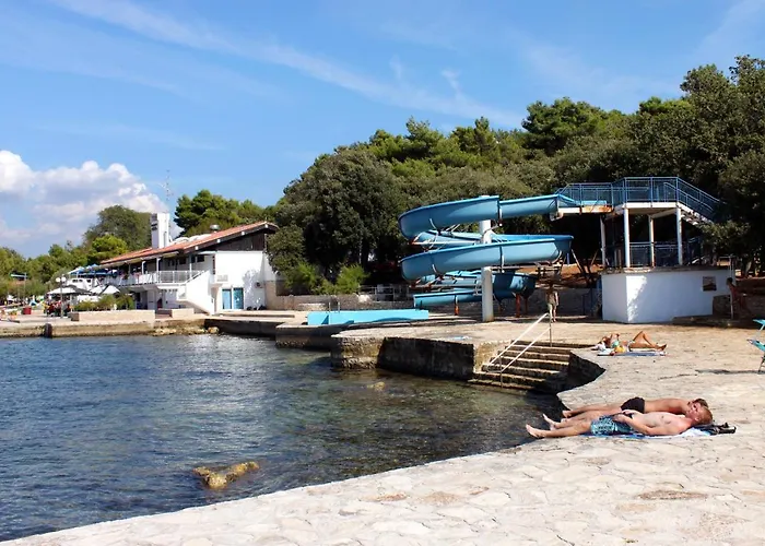 With Parking Space Flengi, Porec - 15395 *